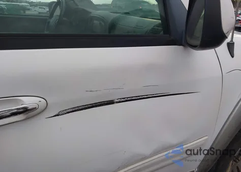 2004 Toyota Sequoia Sr5 V8 из США, поврежденный, VIN 5TDBT44A44S229181